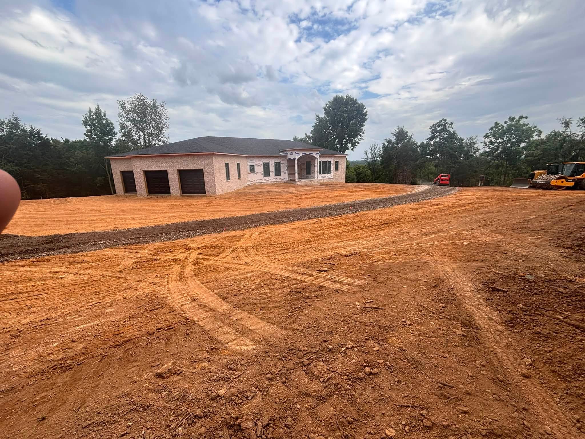 Site grading and residential construction driveway prep in Wilson County, TN